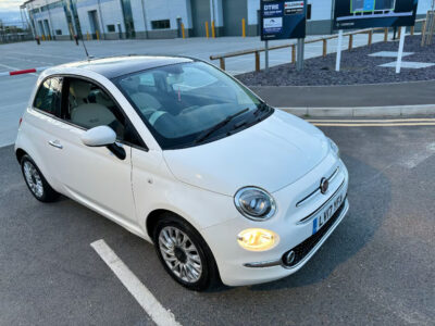 FIAT 500 LOUNGE Engine Size 1.2 Litres Fuel PETROL Body 3 DOOR HATCHBACK Transmission MANUAL Seats 4 Colour WHITE Reg Date 31/05/2017 Mileage: 57000 Reg LV17YFA