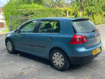 VOLKSWAGEN GOLF S Engine Size 1.4 Litres Fuel PETROL Body 5 DOOR HATCHBACK Transmission MANUAL Seats 5 Colour BLUE Reg Date 04/12/2006 Mileage: 86000 Reg AJ56 OYP