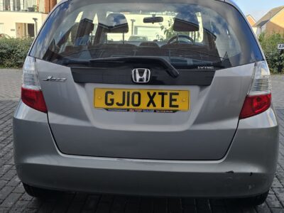 HONDA JAZZ ES I-VTEC Engine CC 1339 cc Engine Size 1.4 Litres Fuel PETROL Body 5 DOOR HATCHBACK Transmission MANUAL Seats 5 Colour SILVER Reg Date 28/05/2010 Mileage 63891 Reg GJ10 XTE