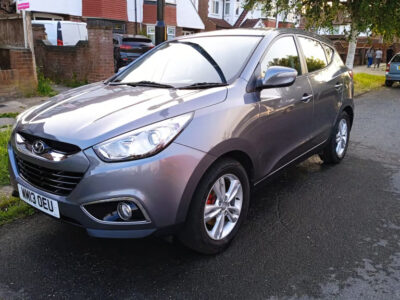 HYUNDAI IX35 GDI STYLE 2WD Engine Size 1.6 Litres Fuel PETROL Body 5 DOOR ESTATE Transmission MANUAL Seats 5 Colour GREY Reg Date 31/07/2013 Mileage: 63000 Reg WM13OEU