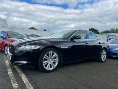 JAGUAR XF R-SPORT D AUTO Engine Size 2.2 Litres Fuel DIESEL Body 4 DOOR SALOON Transmission AUTOMATIC Seats 5 Colour GREY Reg Date 04/06/2015 Mileage: 102500 Reg OE15 OXJ