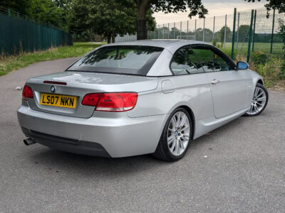 BMW MODEL 320I M SPORT A ENGINE SIZE 2.0 Litres FUEL PETROL BODY 2 DOOR CONVERTIBLE TRANSMISSION AUTOMATIC SEATS 4 COLOUR SILVER REG DATE 25/06/2007 Mileage: 78212 LS07NKN