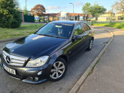 MERCEDES-BENZ C220 SE CDI BLUEEFFICIENCY Engine Size 2.2 Litres Fuel DIESEL Body 4 DOOR SALOON Transmission MANUAL Seats 5 Colour BLACK Reg Date 30/05/2012 Mileage: 71525 Reg ML12 DJD