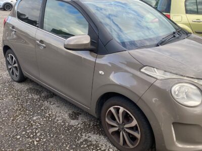 CITROEN MODELC1 FLAIR ENGINE SIZE 1.0 Litres FUEL PETROL BODY 5 DOOR HATCHBACK TRANSMISSION MANUAL SEATS 4 COLOUR GREY REG DATE 22/10/2014 Mileage: 53000