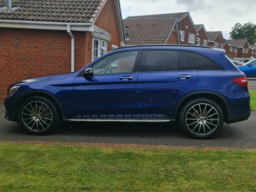 MERCEDES-BENZ GLC 250 AMG LINE PREM + 4M A Engine Size 2.0 Litres Fuel PETROL Body 5 DOOR ESTATE Transmission AUTOMATIC Seats 5 Colour BLUE Reg Date 25/09/2018 Mileage: 58500 Reg VX68 VLC