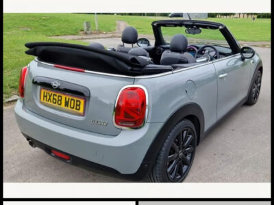 MINI COOPER ngine Size 1.5 Litres Fuel PETROL Body 3 DOOR CONVERTIBLE Transmission MANUAL Seats 4 Colour GREY Reg Date 28/09/2018 Mileage: 39050 Reg HX68 WOB