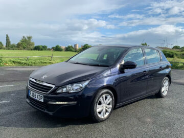 PEUGEOT 308 ACTIVE BLUE HDI S/S Engine Size 1.6 Litres Fuel DIESEL Body 5 DOOR HATCHBACK Transmission MANUAL Seats 5 Colour BLUE Reg Date 02/09/2015 Mileage: 142629 Reg FJ65XDP