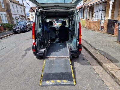 RENAULT KANGOO AUTHENTIQUE Engine Size 1.2 Litres Fuel PETROL Body 5 DOOR MPV Transmission MANUAL Seats 5 Colour GREY Reg Date 18/04/2007 Mileage 106200 Reg MRX07FTJ