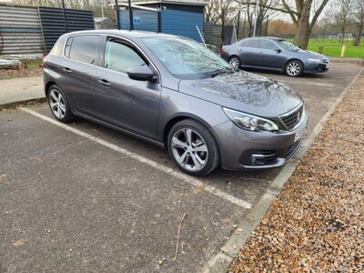 PEUGEOT MODEL 308 TECH EDITION PURETECH S/S ENGINE SIZE 1.2 Litres FUEL PETROL BODY 5 DOOR HATCHBACK TRANSMISSION MANUAL SEATS 5 COLOUR GREY REG DATE 18/01/2019 Mileage:  32860 ST68WKW