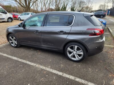 PEUGEOT MODEL 308 TECH EDITION PURETECH S/S ENGINE SIZE 1.2 Litres FUEL PETROL BODY 5 DOOR HATCHBACK TRANSMISSION MANUAL SEATS 5 COLOUR GREY REG DATE 18/01/2019 Mileage:  32860 ST68WKW