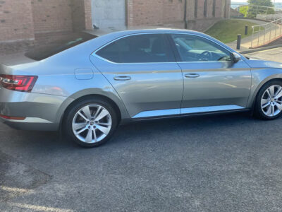 SKODA MODEL SUPERB SE L EXECUTIVE TDI  ENGINE SIZE 2.0 Litres FUEL DIESEL BODY5 DOOR HATCHBACK TRANSMISSION MANUAL SEATS 5 COLOUR GREY REG DATE 17/11/2016 Mileage: 180000 SH66 UKV