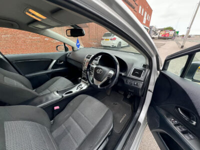 TOYOTA AVENSIS TR VALVEMATIC CVT Engine Size 1.8 Litres Fuel PETROL Body 4 DOOR SALOON Transmission CVT Seats 5 Colour SILVER Reg Date 27/03/2012 Mileage: 85960 Reg FE12EDJ