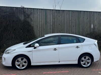 TOYOTA PRIUS T SPIRIT VVT-I CVT Engine Size 1.8 Litres Fuel PETROL/ELECTRIC Body 5 DOOR HATCHBACK Transmission CVT Seats 5 Colour WHITE Reg Date 01/03/2013 Mileage: 234000 Reg VX13TZW