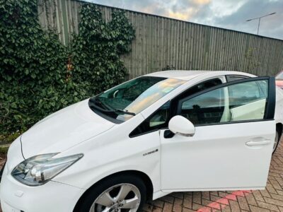 TOYOTA PRIUS T SPIRIT VVT-I CVT Engine Size 1.8 Litres Fuel PETROL/ELECTRIC Body 5 DOOR HATCHBACK Transmission CVT Seats 5 Colour WHITE Reg Date 01/03/2013 Mileage: 234000 Reg VX13TZW