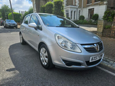 VAUXHALL MODEL CORSA CLUB A/C AUTO ENGINE SIZE 1.4 Litres FUEL PETROL BODY 5 DOOR HATCHBACK TRANSMISSION AUTOMATIC SEATS 5 COLOUR SILVER REG DATE 31/01/2008 AX57 EWM Mileage: 26908