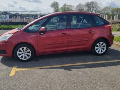 CITROEN MODEL C4 PICASSO VTR+ HDI S-A ENGINE SIZE 1.6 Litres FUELDIESEL BODY 5 DOOR MPV TRANSMISSION SEMI AUTO SEATS 5 COLOURRED REG DATE 23/03/2010 WJ10FMO Mileage: 74232