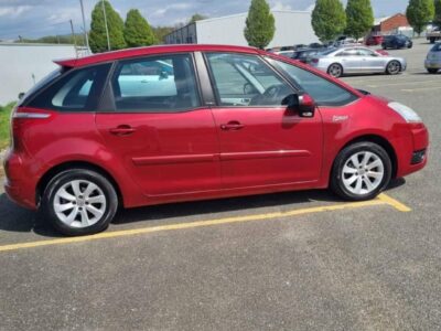 CITROEN MODEL C4 PICASSO VTR+ HDI S-A ENGINE SIZE 1.6 Litres FUELDIESEL BODY 5 DOOR MPV TRANSMISSION SEMI AUTO SEATS 5 COLOURRED REG DATE 23/03/2010 WJ10FMO Mileage: 74232