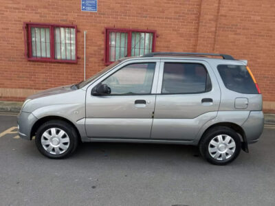 SUZUKI MODEL IGNIS GL ENGINE  ENGINE SIZE1.3 Litres FUEL PETROL BODY 5 DOOR HATCHBACK TRANSMISSION MANUAL SEATS 5 COLOUR SILVER REG DATE 01/03/2006 WJ06HNK Mileage: 157000