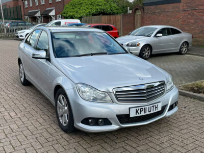 MERCEDES-BENZ C180 SE BLUEEFFICIENCY AUTO Engine Size 1.8 Litres Fuel PETROL Body 4 DOOR SALOON Transmission AUTOMATIC Seats 5 Colour SILVER Reg Date 27/06/2011 Mileage: 51000 Reg KP11UTH