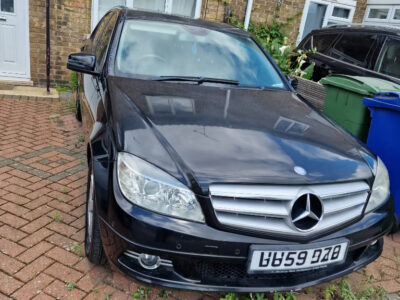 MERCEDES C200 SE CDI A Engine Size 2.1 Litres Fuel DIESEL Body 4 DOOR SALOON Transmission AUTOMATIC Seats 5 Colour BLACK Reg Date 01/09/2009 Mileage: 174200 Reg WU59PZO