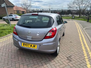 VAUXHALL CORSA DESIGN AUTO Engine Size 1.4 Litres Fuel PETROL Body 5 DOOR HATCHBACK Transmission AUTOMATIC Seats 5 Colour PURPLE Reg Date 05/03/2007 Mileage 134000 Reg BV07WJK