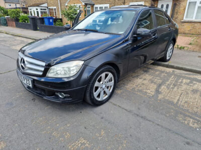 MERCEDES C200 SE CDI A Engine Size 2.1 Litres Fuel DIESEL Body 4 DOOR SALOON Transmission AUTOMATIC Seats 5 Colour BLACK Reg Date 01/09/2009 Mileage: 174200 Reg WU59PZO