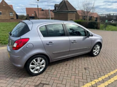 VAUXHALL CORSA DESIGN AUTO Engine Size 1.4 Litres Fuel PETROL Body 5 DOOR HATCHBACK Transmission AUTOMATIC Seats 5 Colour SILVER Reg Date 05/03/2007 Mileage 134000 Reg BV07WJK