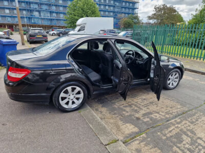 MERCEDES C200 SE CDI A Engine Size 2.1 Litres Fuel DIESEL Body 4 DOOR SALOON Transmission AUTOMATIC Seats 5 Colour BLACK Reg Date 01/09/2009 Mileage: 174200 Reg WU59PZO